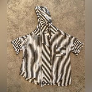 BKE size M blue and white striped button down